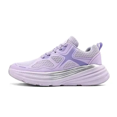 RUNNING SNEAKERS FOR AUTUMN
